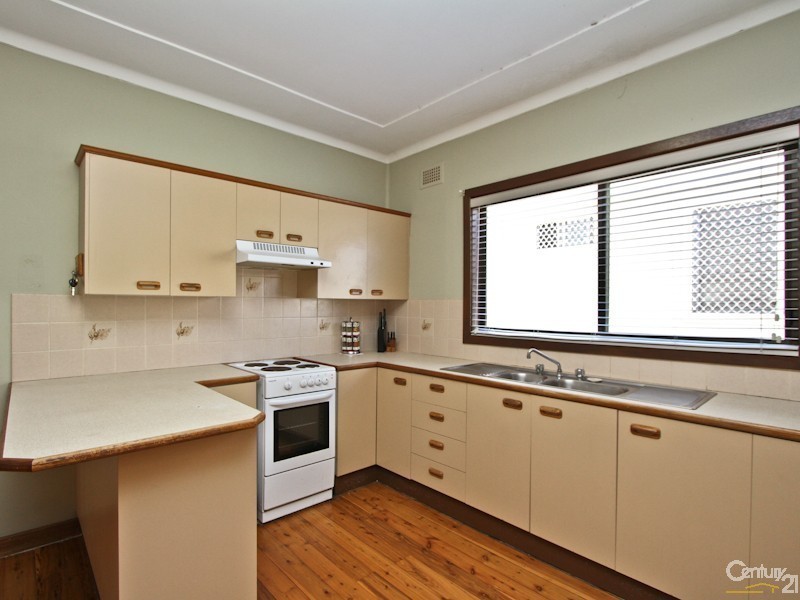 16 Cullen Street, Belmont North NSW 2280