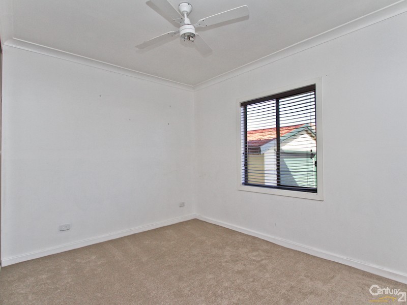 16 Cullen Street, Belmont North NSW 2280