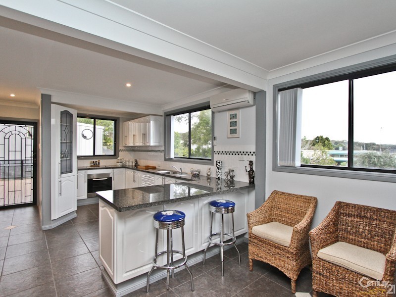 82 Marine Parade, Nords Wharf NSW 2281