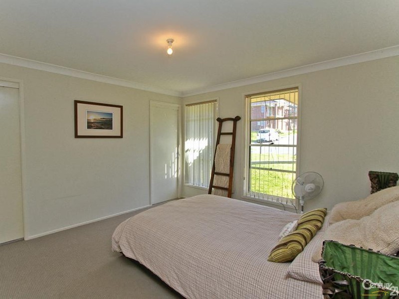 7 Harmony Crescent, Mount Hutton NSW 2290