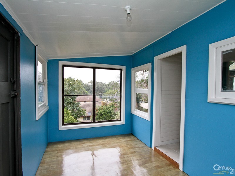 8 George Street, Belmont NSW 2280