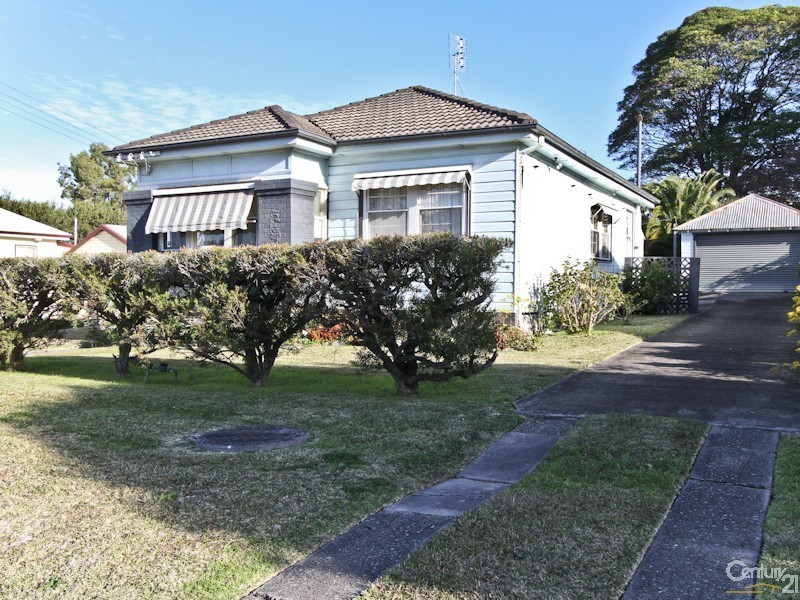 8 Blair Street, Teralba NSW 2284