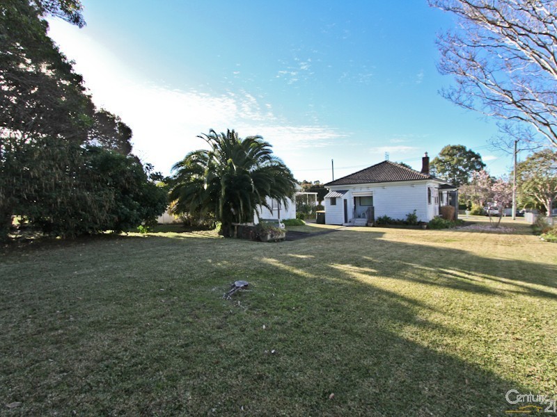 8 Blair Street, Teralba NSW 2284