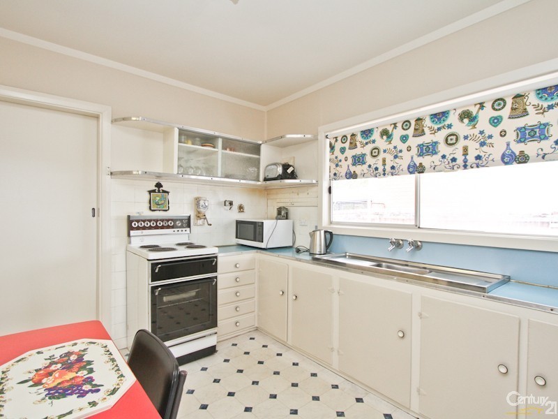 12 Nikkin Street, Belmont North NSW 2280