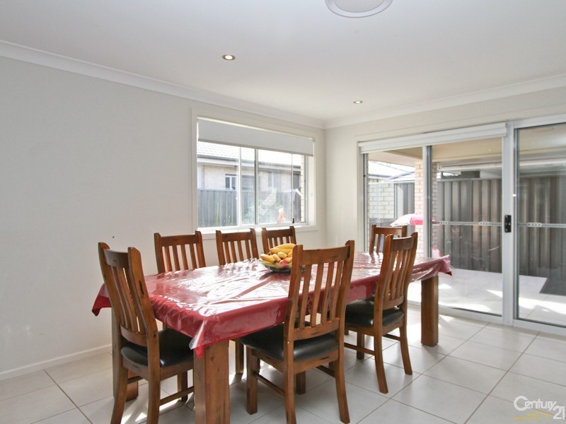 2 John Fallins Close, Belmont North NSW 2280