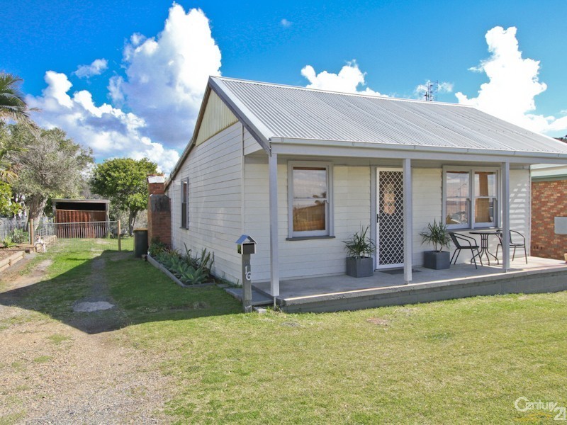 16 Clarke Street, Catherine Hill Bay NSW 2281