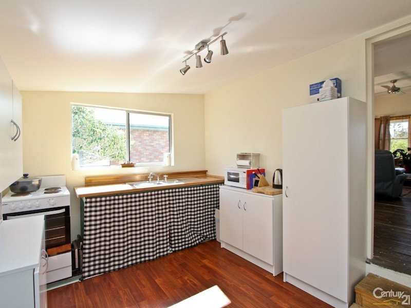 16 Clarke Street, Catherine Hill Bay NSW 2281
