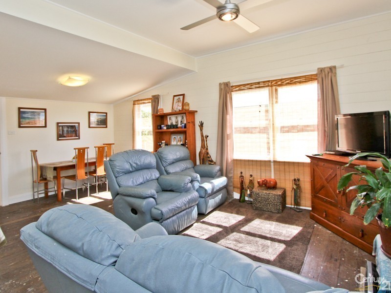 16 Clarke Street, Catherine Hill Bay NSW 2281