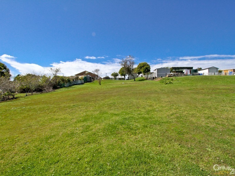 16 Clarke Street, Catherine Hill Bay NSW 2281