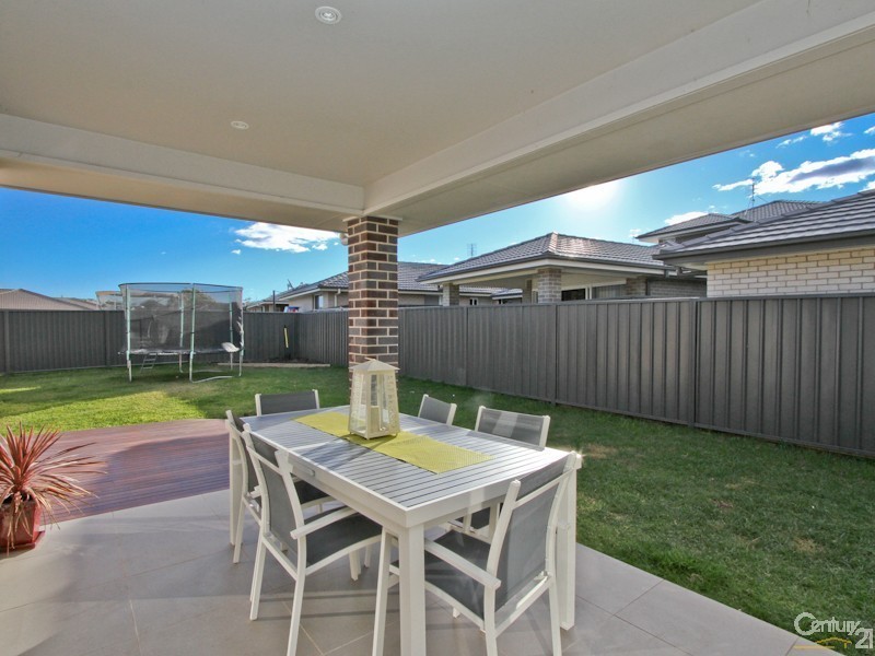 30 John Darling, Belmont North NSW 2280