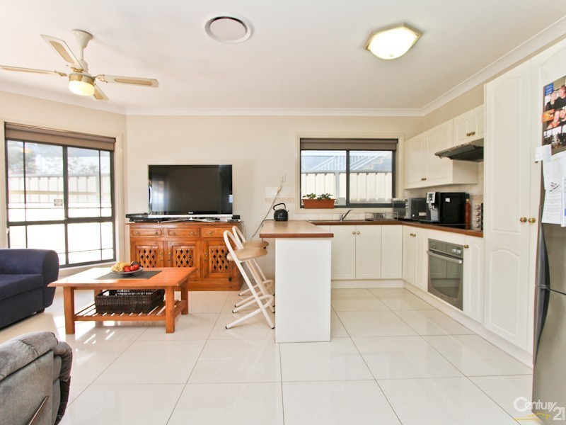 2 John Fisher Road, Belmont North NSW 2280