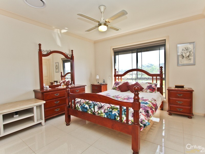 2 John Fisher Road, Belmont North NSW 2280