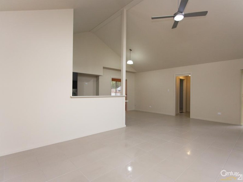 10 Melton Place, Croudace Bay NSW 2280