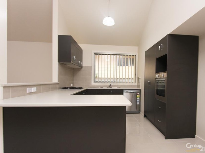 10 Melton Place, Croudace Bay NSW 2280