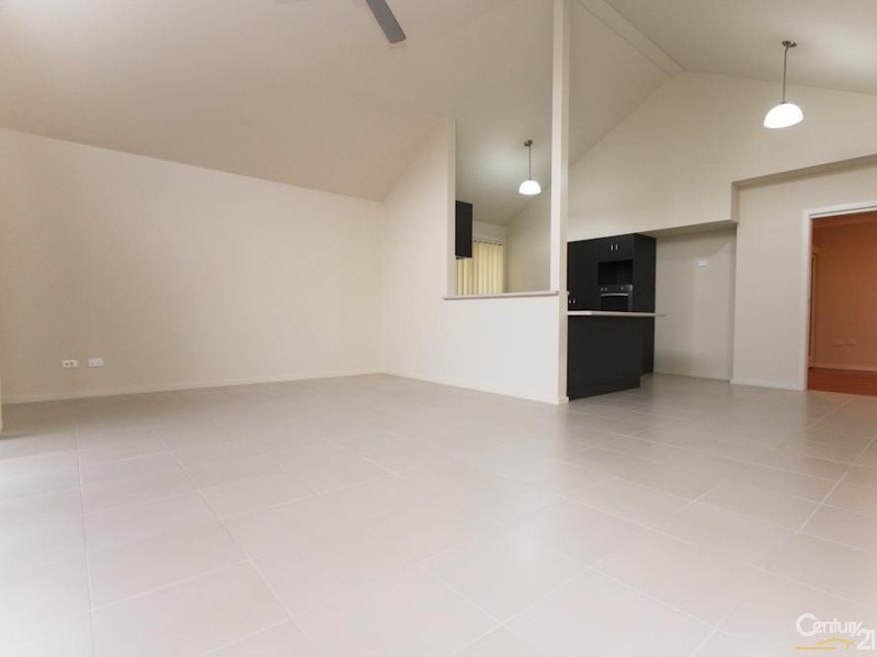 10 Melton Place, Croudace Bay NSW 2280