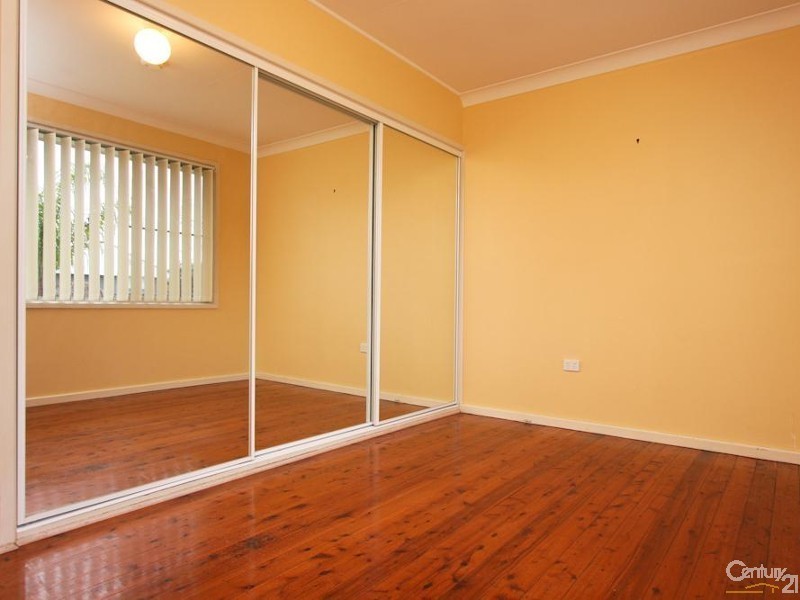 10 Melton Place, Croudace Bay NSW 2280