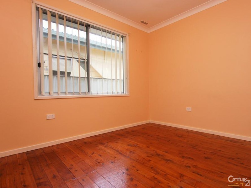 10 Melton Place, Croudace Bay NSW 2280