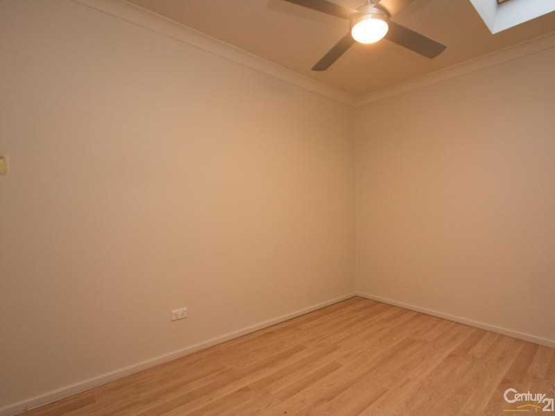 10 Melton Place, Croudace Bay NSW 2280