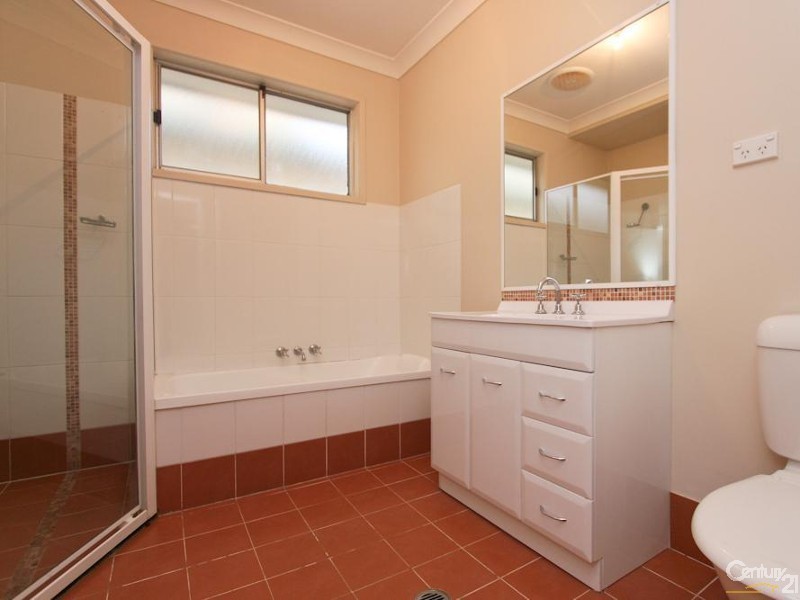 10 Melton Place, Croudace Bay NSW 2280