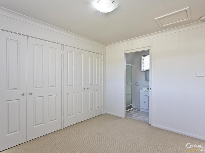 120 Macquarie Grove, Caves Beach NSW 2281