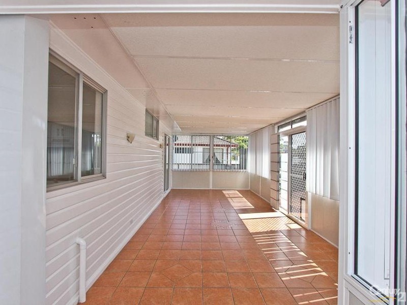 120 Macquarie Grove, Caves Beach NSW 2281