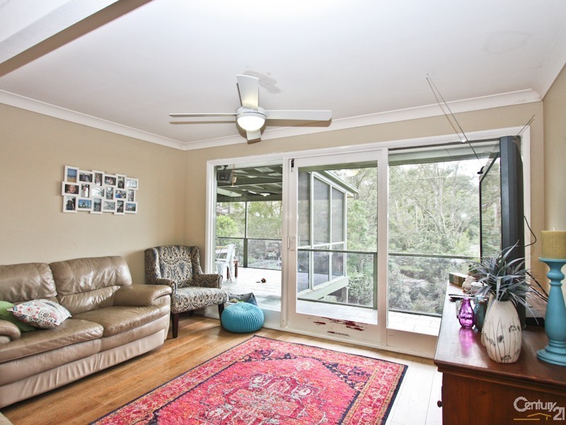 4 Pannamena Crescent, Eleebana NSW 2282