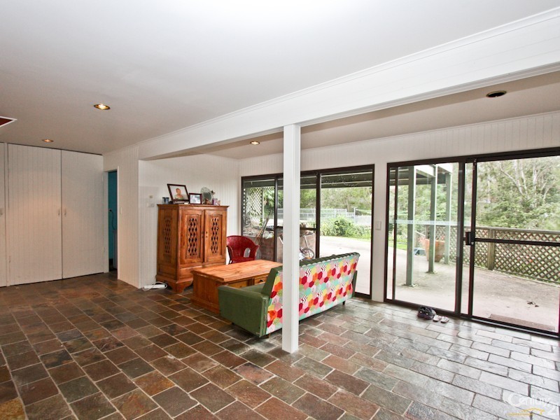 4 Pannamena Crescent, Eleebana NSW 2282