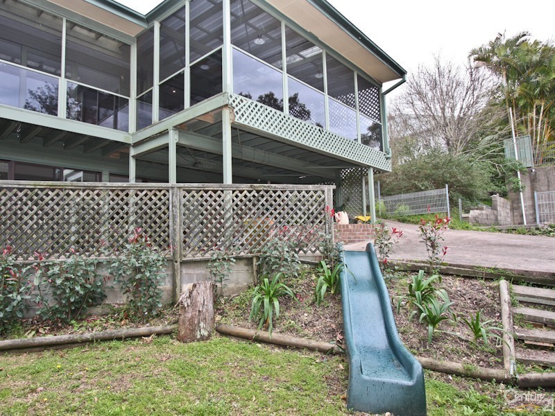 4 Pannamena Crescent, Eleebana NSW 2282