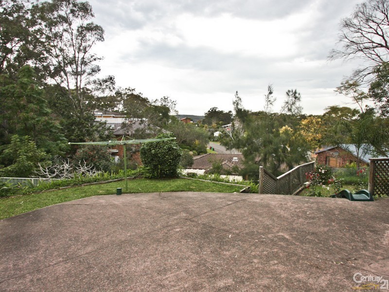 4 Pannamena Crescent, Eleebana NSW 2282