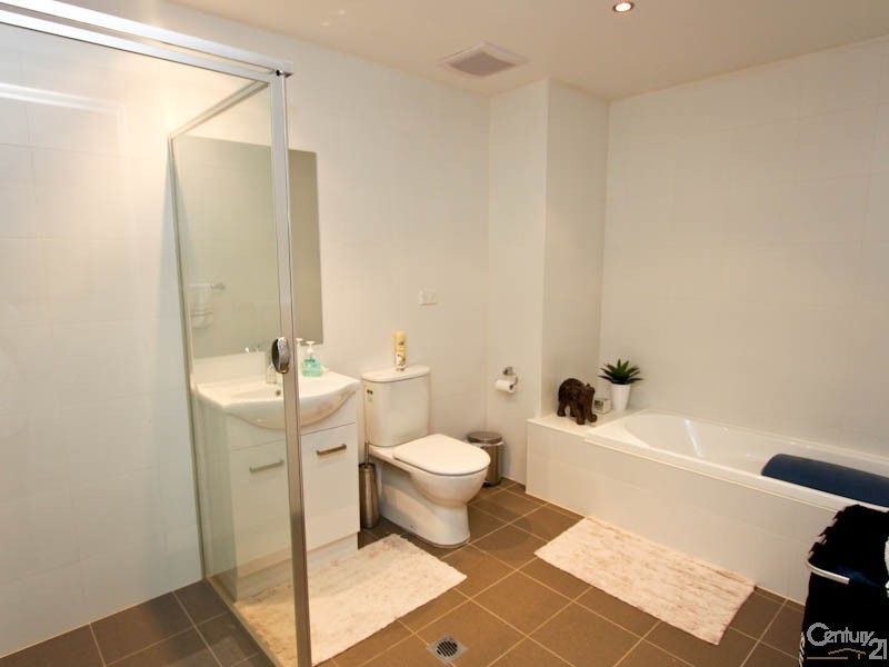 E501/18-20 Smart Street, Charlestown NSW 2290