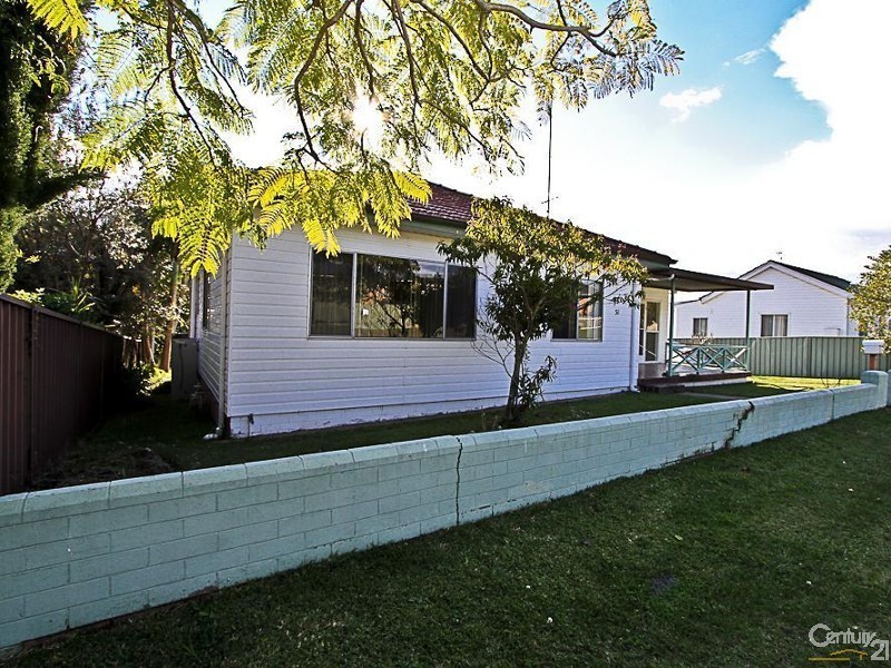 51 Yorston Street, Warners Bay NSW 2282
