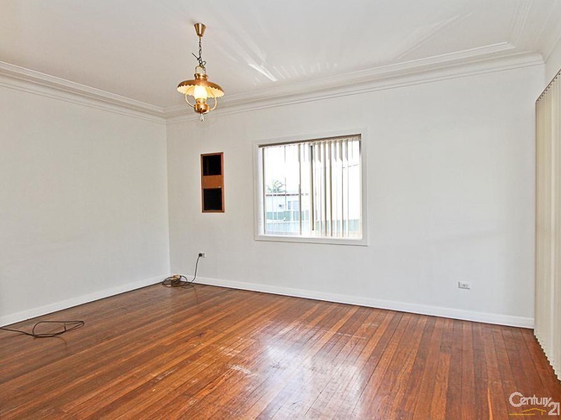 51 Yorston Street, Warners Bay NSW 2282