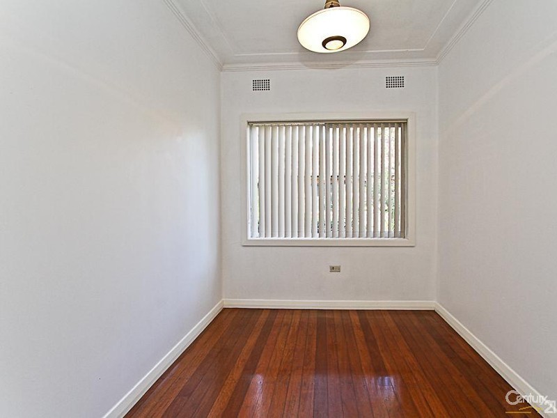 51 Yorston Street, Warners Bay NSW 2282