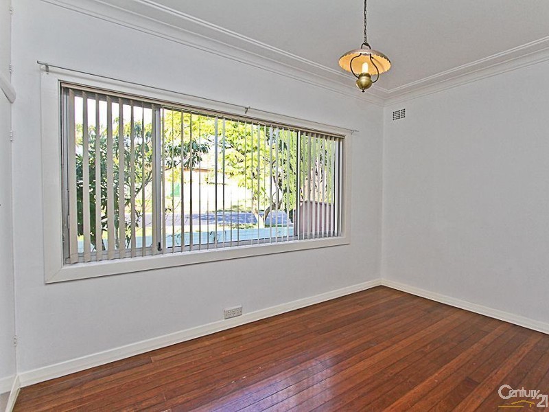 51 Yorston Street, Warners Bay NSW 2282