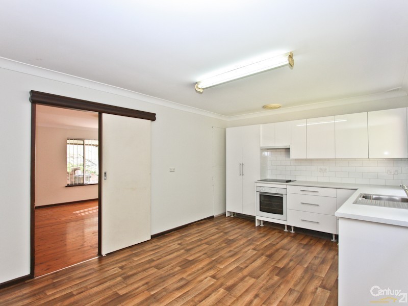 4 Lindsay Avenue, Valentine NSW 2280