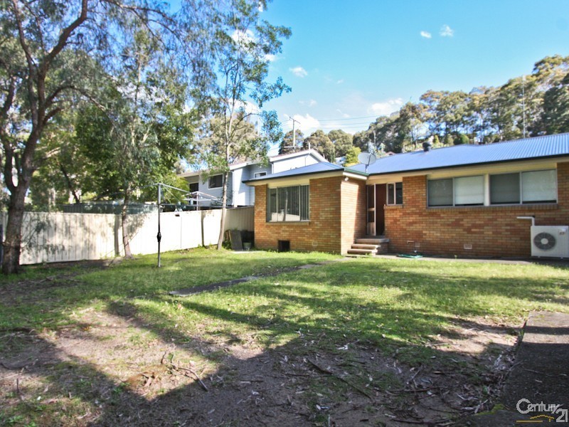 4 Lindsay Avenue, Valentine NSW 2280