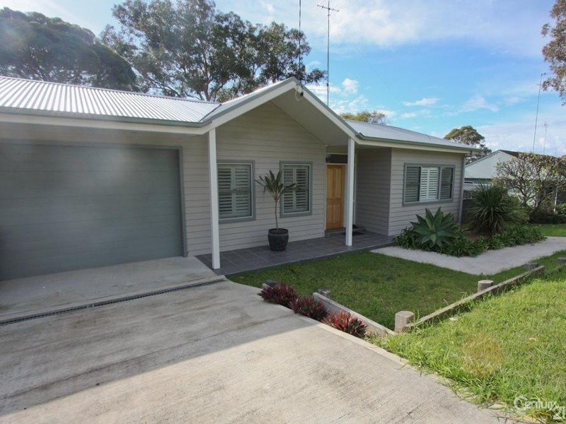 21 Macquarie Drive, Belmont North NSW 2280