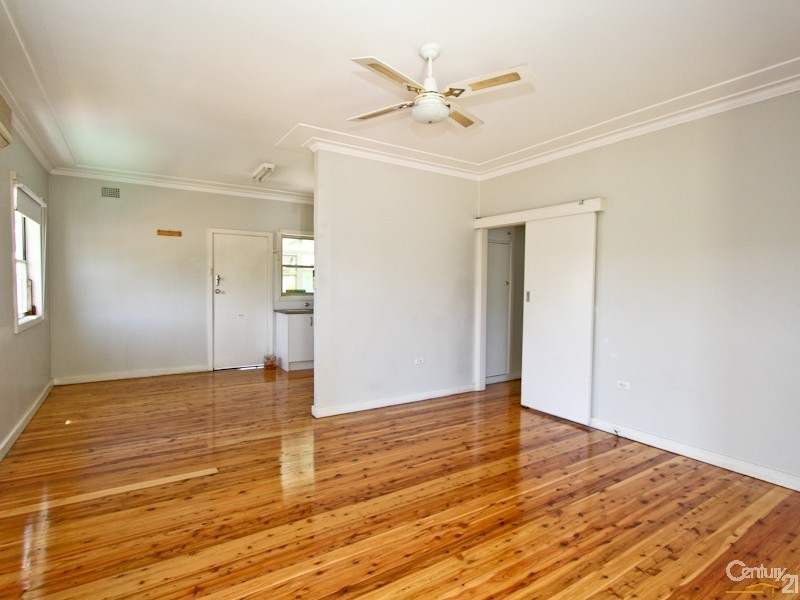 54 Charles Street, Warners Bay NSW 2282