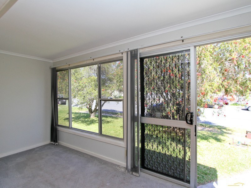 54 Charles Street, Warners Bay NSW 2282