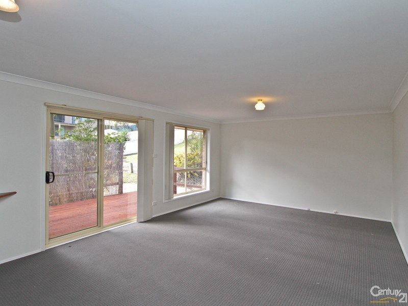 5 Kerrigan Close, Eleebana NSW 2282