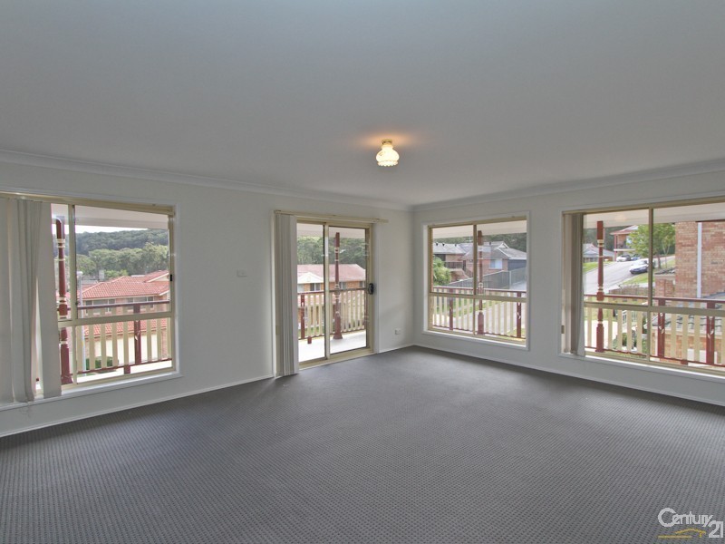 5 Kerrigan Close, Eleebana NSW 2282