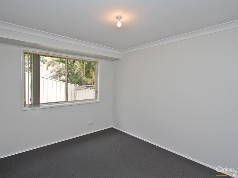 5 Kerrigan Close, Eleebana NSW 2282