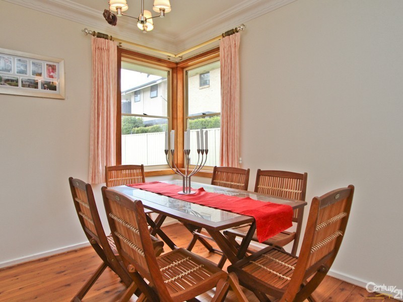 28 Martin Street, Warners Bay NSW 2282