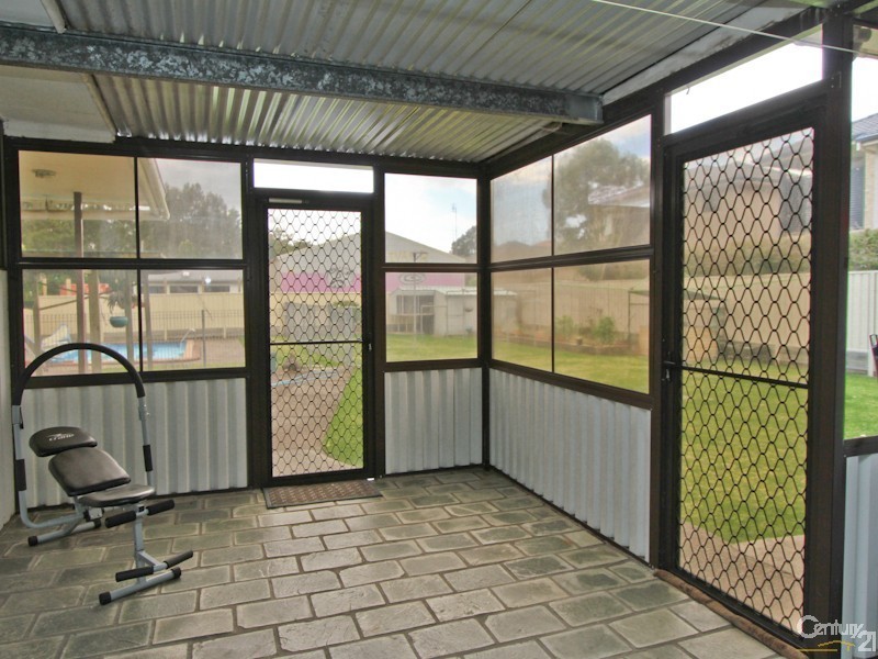 28 Martin Street, Warners Bay NSW 2282