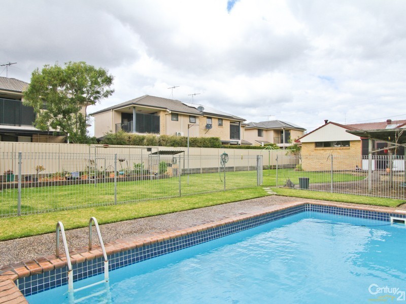 28 Martin Street, Warners Bay NSW 2282