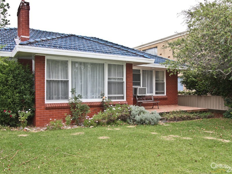 12 Valentine Crescent, Valentine NSW 2280