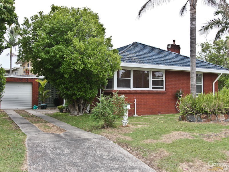 12 Valentine Crescent, Valentine NSW 2280