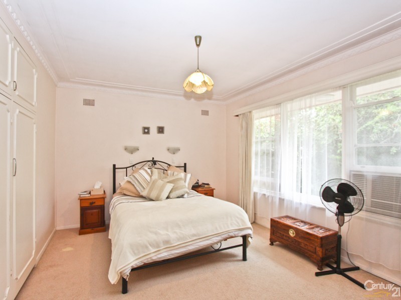 12 Valentine Crescent, Valentine NSW 2280