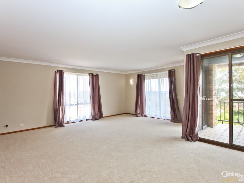 4 Clearbrook Close, Eleebana NSW 2282