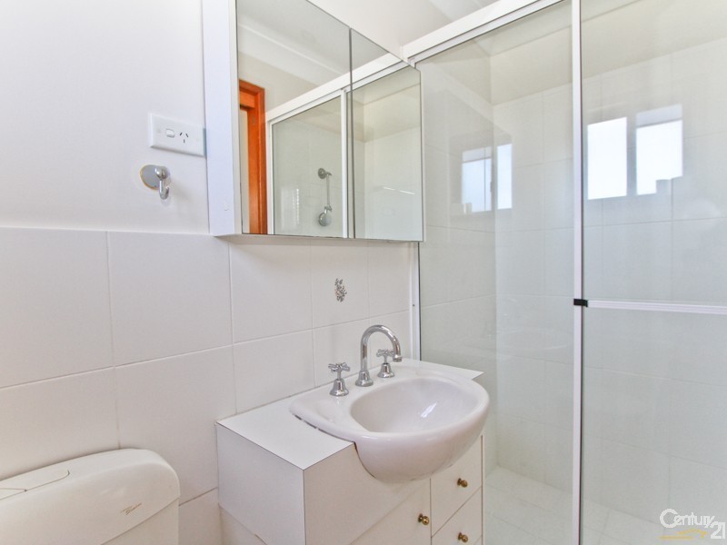 4 Clearbrook Close, Eleebana NSW 2282